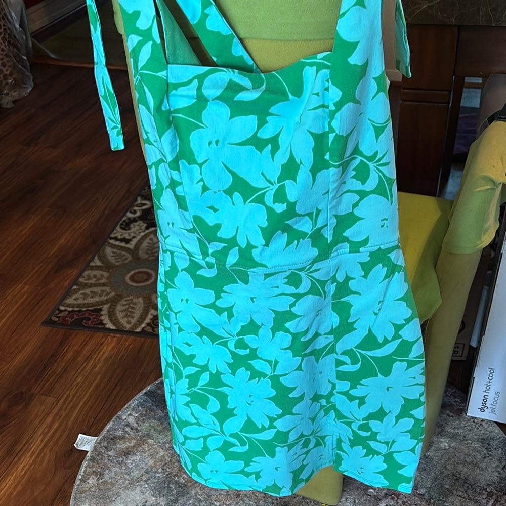 Trixxi Green Floral Mini Dress